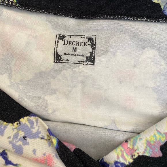 ❌ SOLD ❌ Floral skirt - Picture 3 of 4